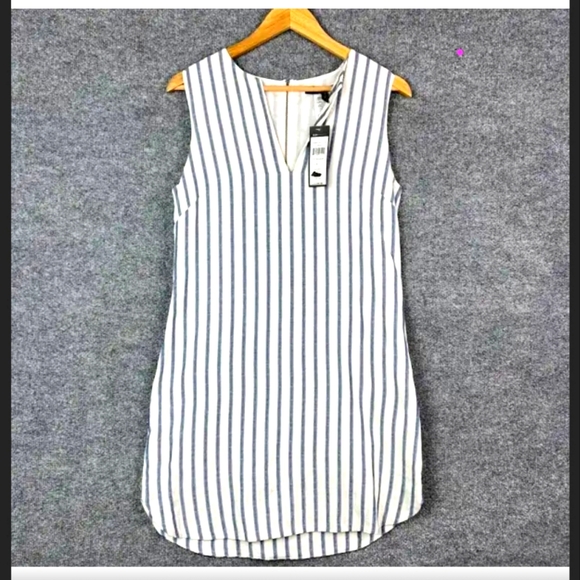 BCBGMAXAZRIA NWT "YOUSRA" DRESS BLUE AND WHITE STRIPED PEPLUM - Picture 1 of 4